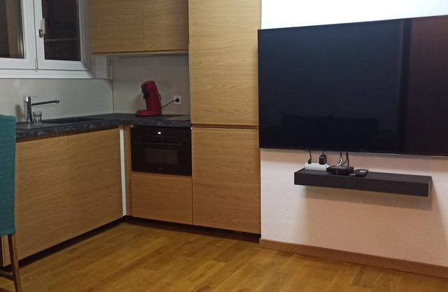 2 bedroom apartment Saint-Louis closed central City, train Station Airport Basel