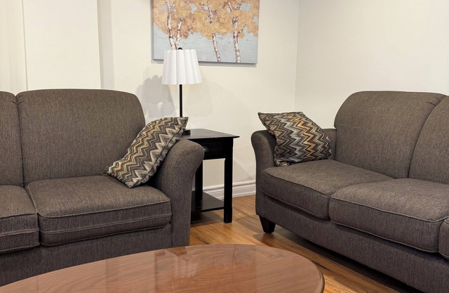 2 Bedroom apartment in the central part of St. John's, Vinnecomb Apartments - Lower Floor