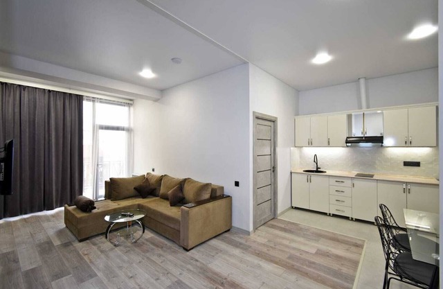 2-bedroom apartment in fantastic Yerevan with WiFi, AC