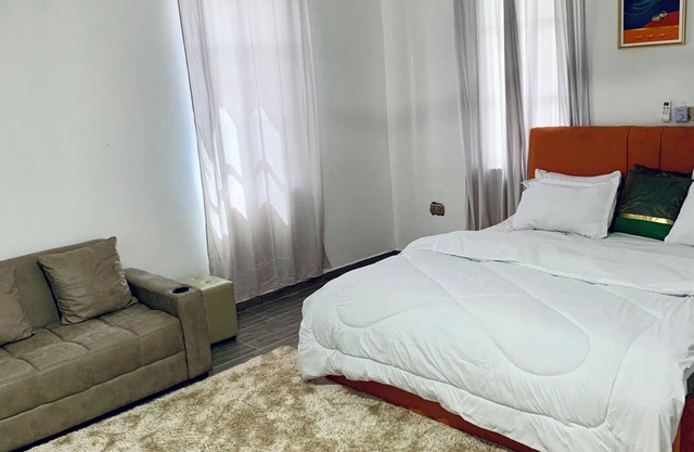 2-bedroom apartment in Tema with AC