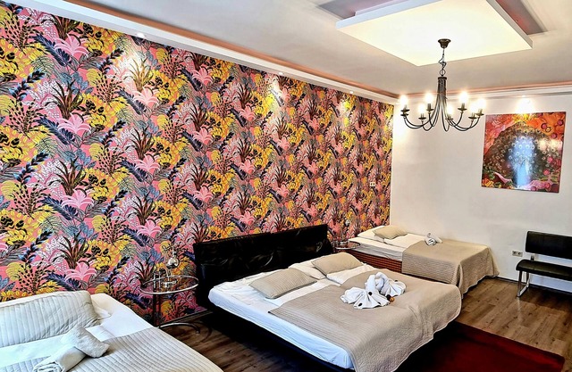 2 Bedroom Apartment on Perfect Location on Shopping Street