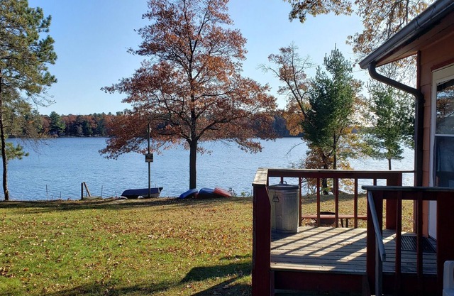 2 Bedroom Apartment On the Lake
