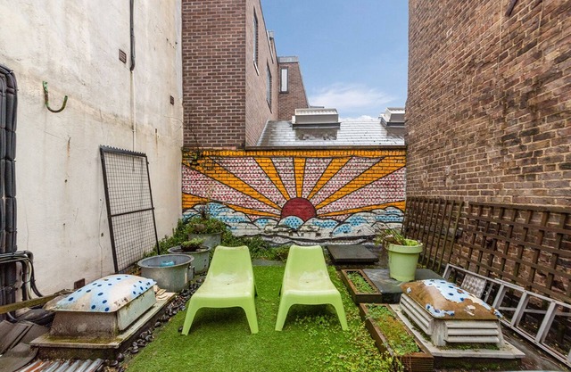 2 Bedroom Apartment With Terrace in Central London
