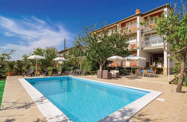 2 bedroom awesome apartment in Barbat