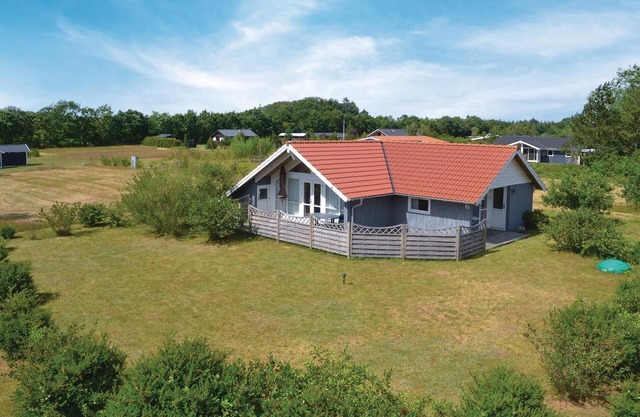 2 bedroom awesome home in Hovborg