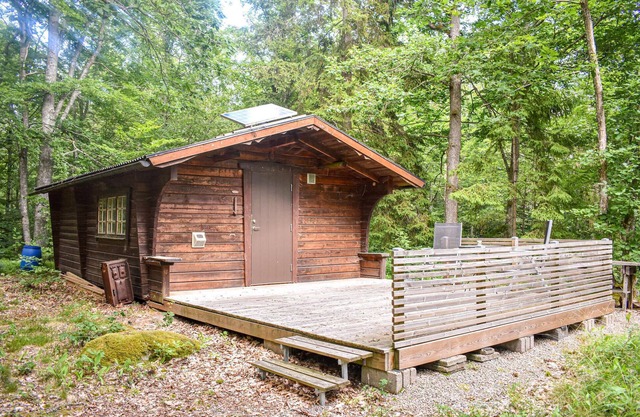 2 bedroom awesome home in Svängsta