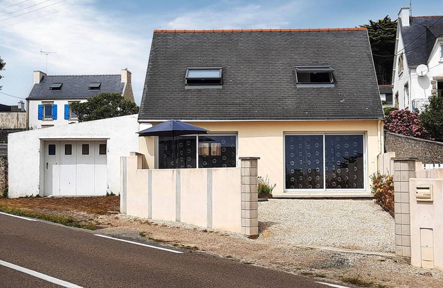 2 bedroom beautiful home in Plogoff