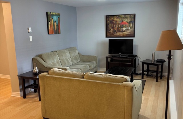 2 Bedroom Executive Apartment - Airport Manor Apartment #1