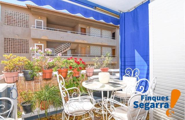 2-bedroom flat, 400m from the beach, in Comarruga