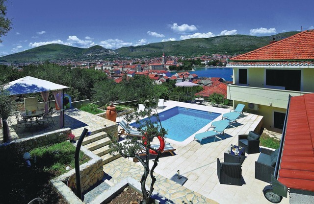 2 bedroom gorgeous apartment in Trogir
