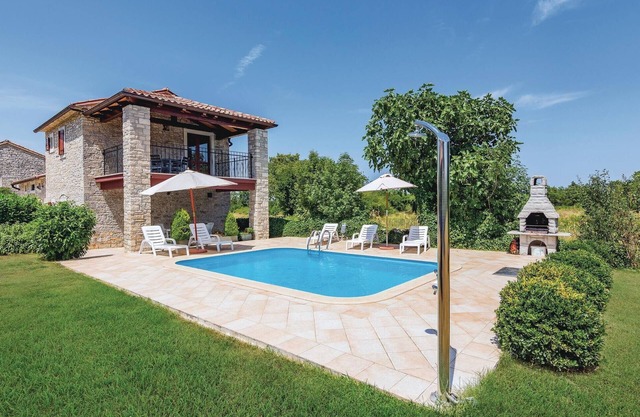 2 bedroom lovely home in Butkovici