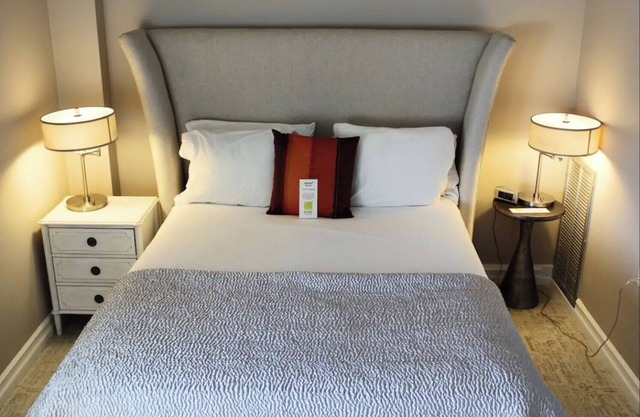 2-Bedroom Luxury Suite in Minneapolis Boutique Hotel