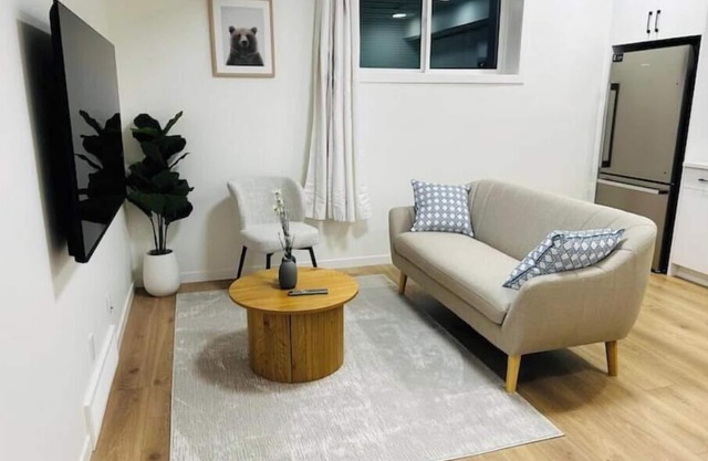 2 Bedroom Modern Comfort Calgary