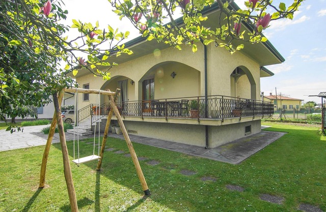 2 bedroom nice home in Montignoso