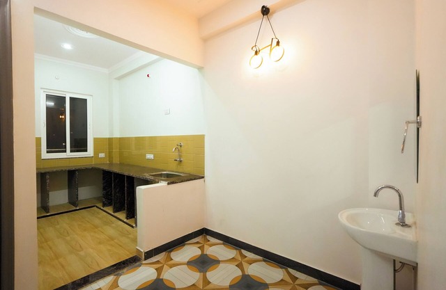 2 bedroom set with 5 seater sofa in living room, WIFI, AC in Varanasi city.