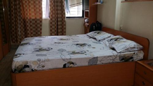 2 BHK In POSH LOKHANDWALA ANDHERI WEST MUMBAI