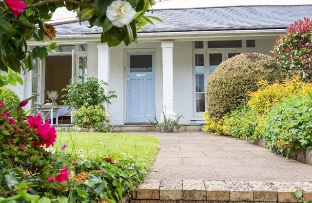 2 DART, pet friendly, character holiday cottage in Stoke Gabriel