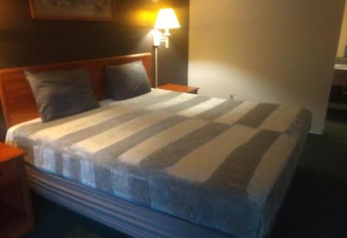2 Double Beds Hotel Studio 105