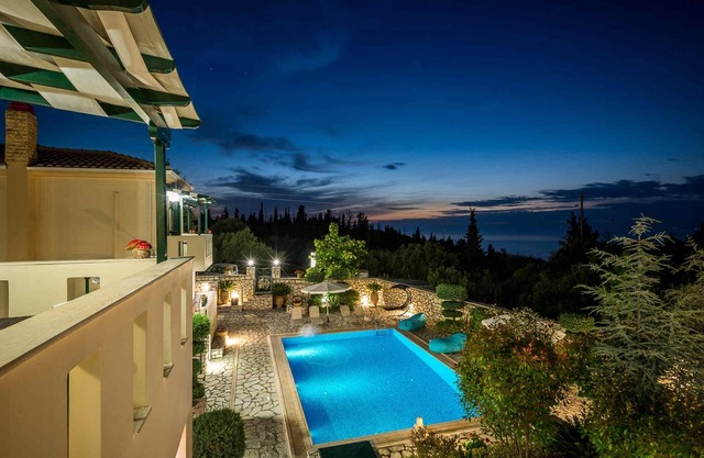 2 exclusive pool villas, 3 kms from beaches, sea view