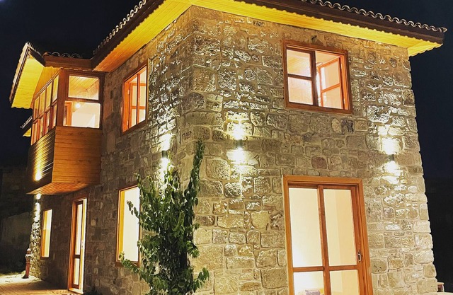 2 min to the beach in the heart of oldtown side