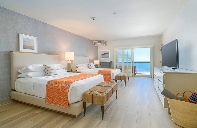 2 Relaxing Units, Horizon View 2 Queen at Beach Terrace, Outdoor Pool