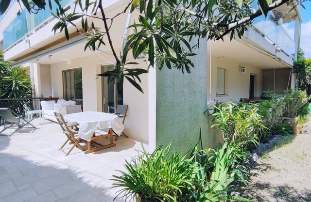 2 room garden level, large terrace - Swimming pool