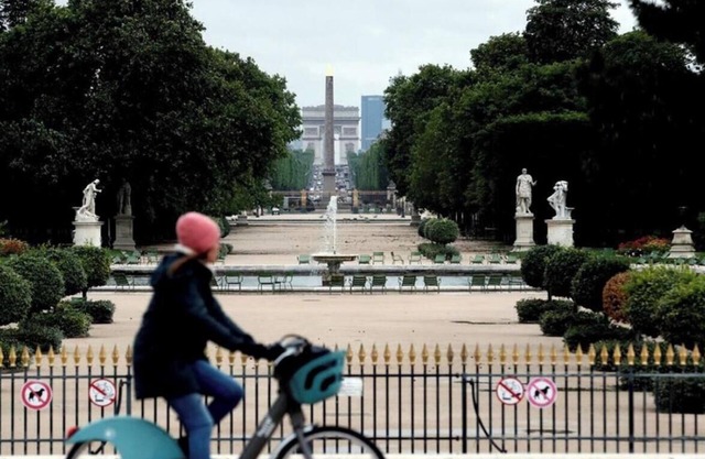 200m2 in the Grenelle/Eiffel district-A dive into French history and art