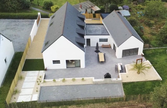 20mn from the Gulf of Morbihan house with indoor heated pool