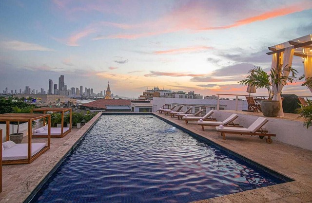 21 Bedroom Luxury Mansion in the Old City