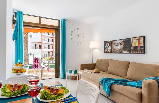 211 Los Cristianos First Sea Line, Swimming pool