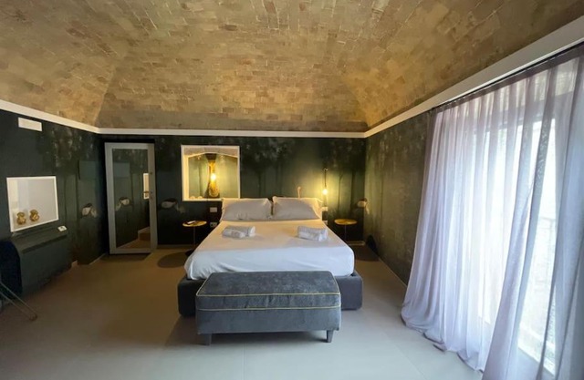 23 26 B&B