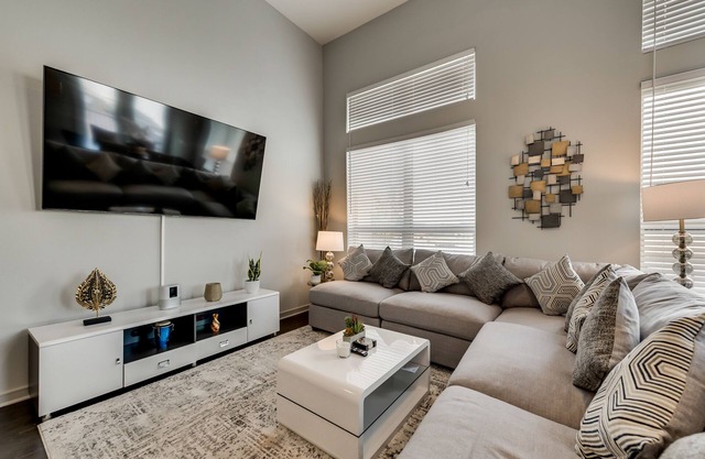 25% OFF 3BD, Lakeview, HWY348 - Las Colinas - LC058-1