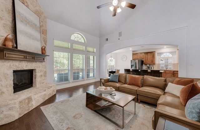 25% OFF! Lux 5BD/Fully Furnished Home/Private Garage/Grand Prairie/GP12