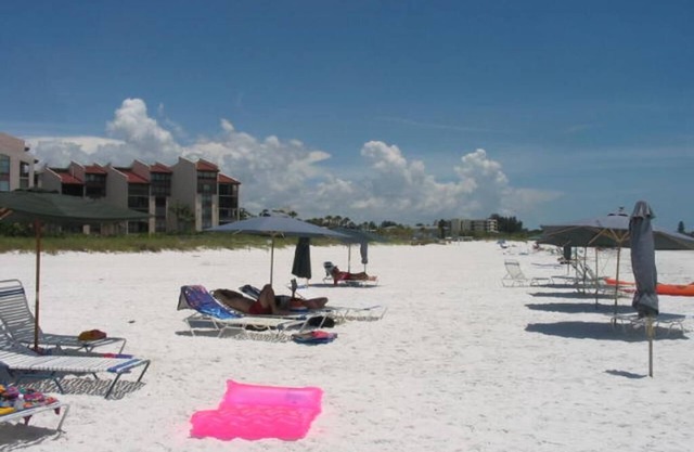 2B/2B Siesta Key Gulf-FRONT Condo-Spectacular Views-private beach-7 night min