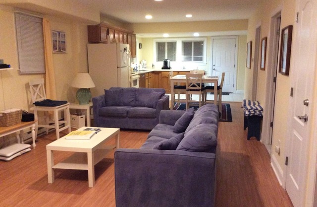 2b/2b steps to beach-1st floor - Pets considered - everything you need is here.