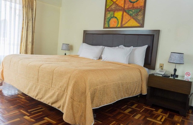 2BD Urban Escape: Fast Wi-Fi, Parking, Calacoto