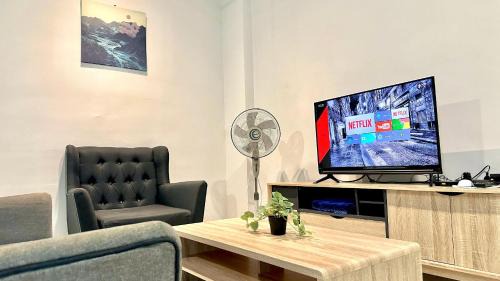2BR Lively City View Family Suite#Airport