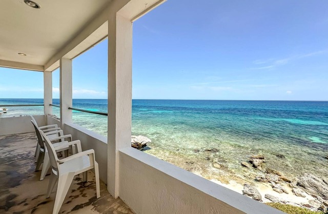 2BR Ocean View w/Shared Rooftop Pool