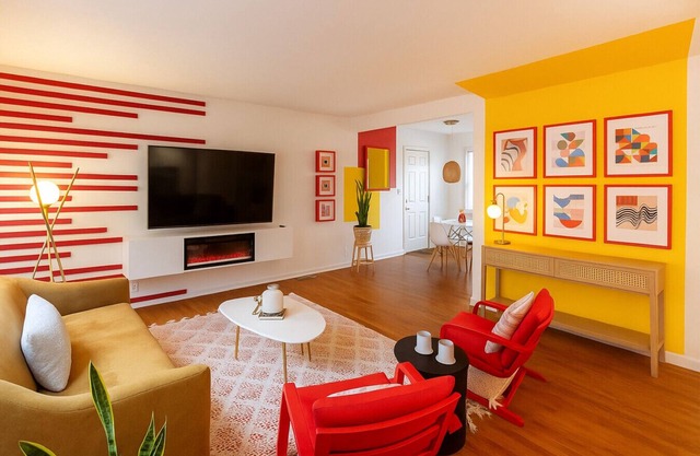 [2BR] The Sunburst Retreat