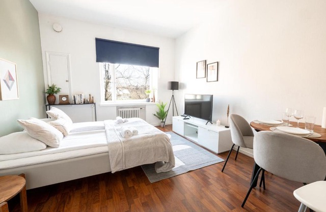-2ndhomes Cozy Helsinki Center Studio with Park View-