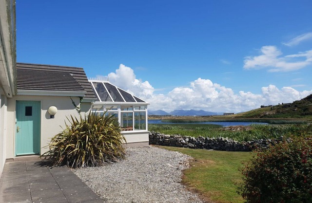3 Ballyconneely Aillebrack offers fabulous views
