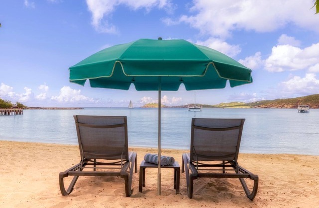 3 BD/3 BA Beachfront Condo Marriott Frenchman's Cove St Thomas - SLEEPS 12!