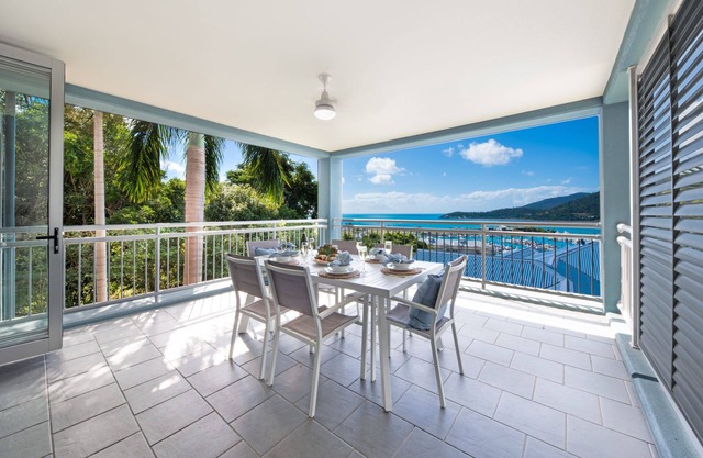 3 Bed 3 Bath Apartment on top of Mount Whitsunday.