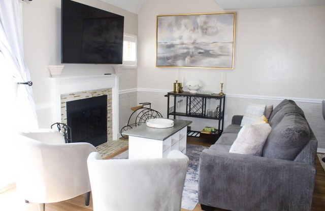 3 Bed-Casino-Pools-Jacuzzi