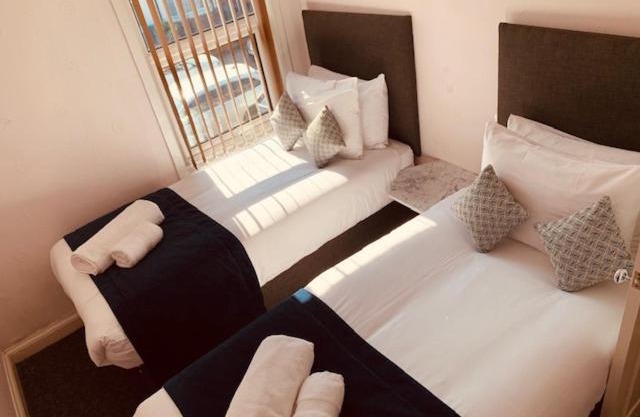 3 Bed house for contractors & visitors to Coventry