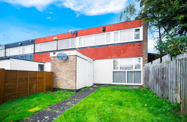 3-Bed House, Sleeps 5, Bham Airport, Parking