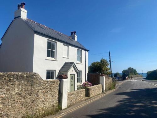 3 Bed in Charmouth 93420