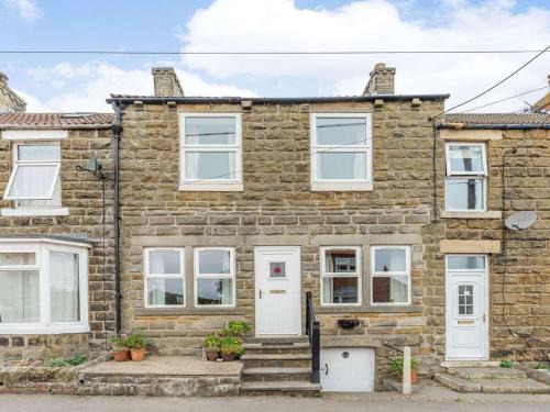 3 Bed in Danby 46583