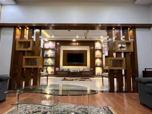 3 Bedded Luxurious Apartment Near Airport