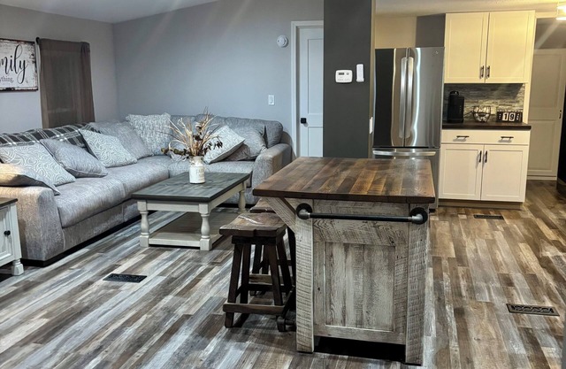 3-bedroom 2-bath home in charming Jamestown with AC, WiFi